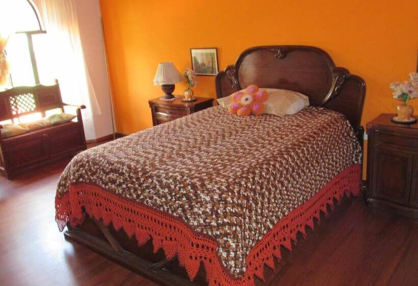 Bed & Breakfast Maria Adelaida Hostal