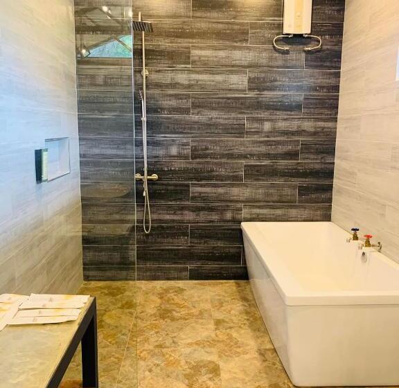 בית מלון כפרי Av Suites