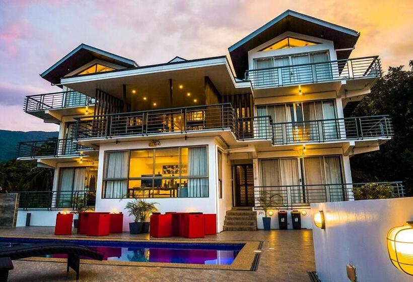 בית מלון כפרי Av Suites