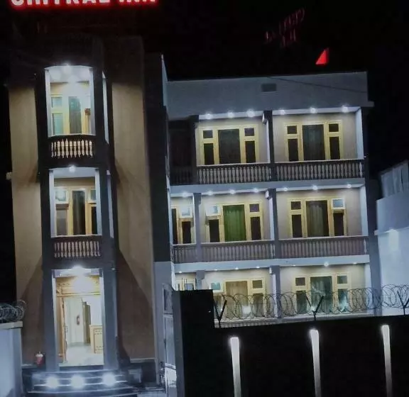 هتل Chitral Inn