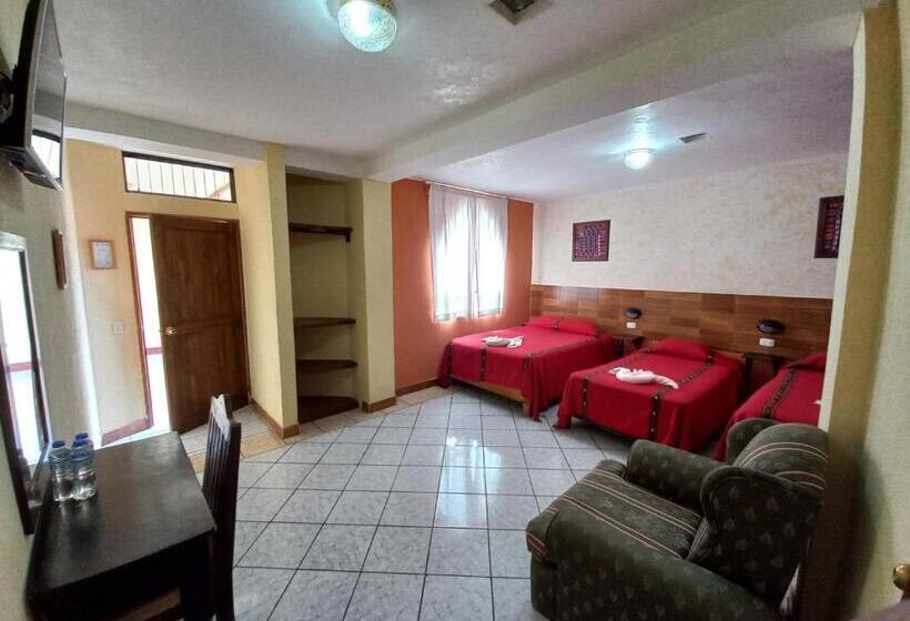 هتل Nakbé Atitlán