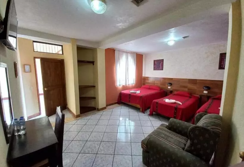 هتل Nakbé Atitlán