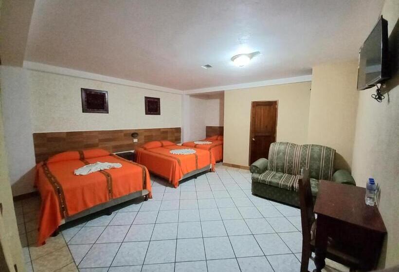 هتل Nakbé Atitlán