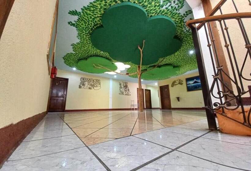 هتل Nakbé Atitlán