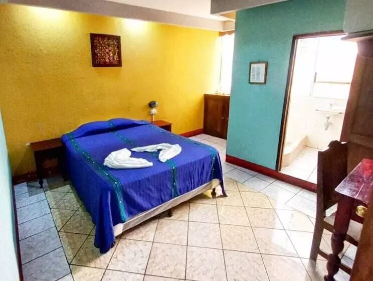 هتل Nakbé Atitlán