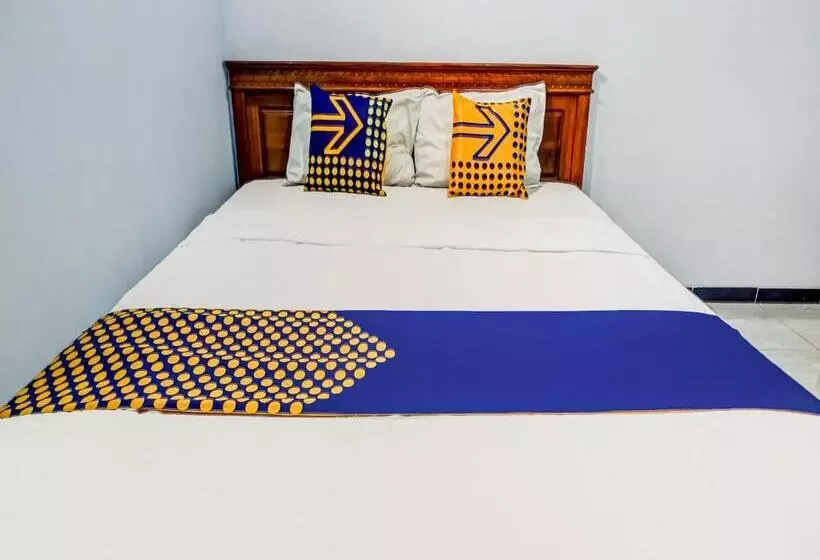 Hotelli Spot On 90797 Sukun Syariah Homestay