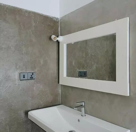 Majatalo Mahagedara Dickwella