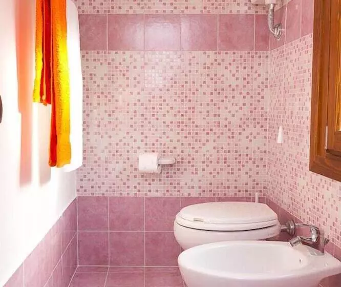 تختخواب و صبحانه Residence Garibaldi