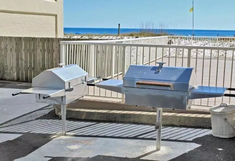 Boardwalk By Youngs Suncoast