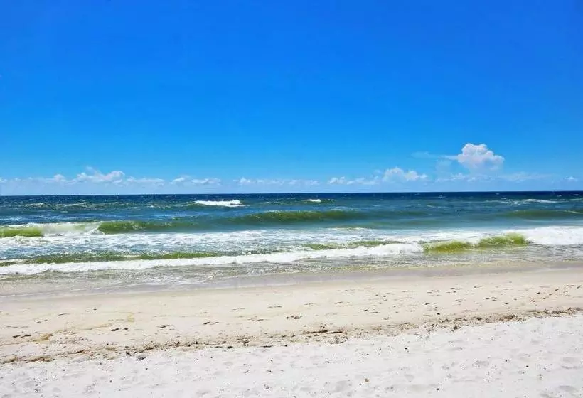 Boardwalk By Youngs Suncoast