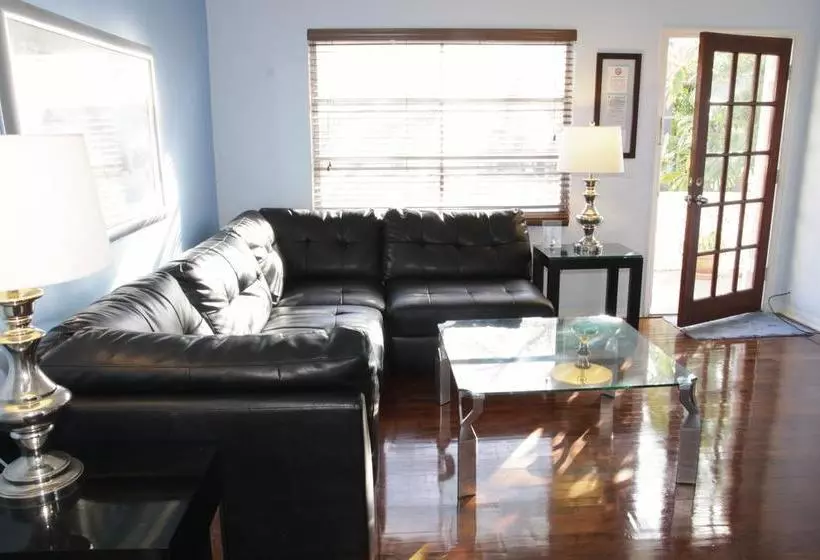 Eastward Strand Hotel & Suites