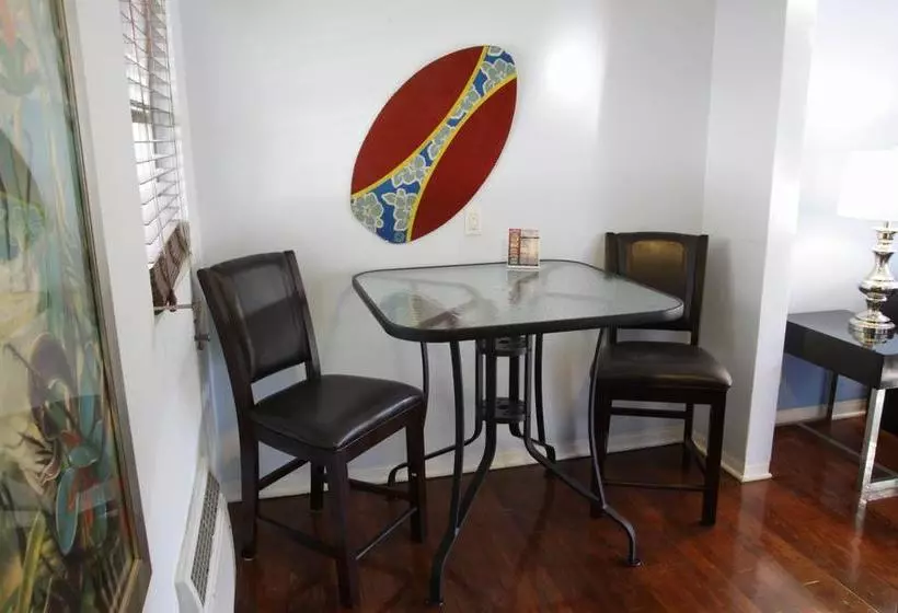 Eastward Strand Hotel & Suites