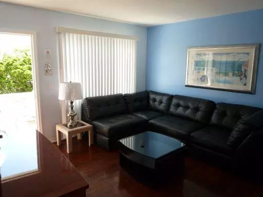 Eastward Strand Hotel & Suites