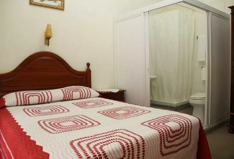 簡易ホテル Alojamento Local Ideal