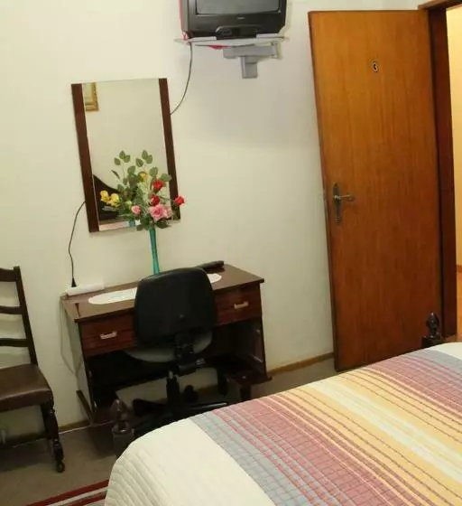 簡易ホテル Alojamento Local Ideal