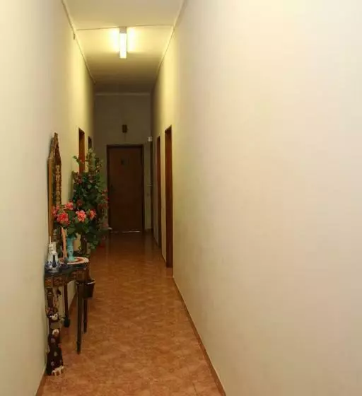 簡易ホテル Alojamento Local Ideal