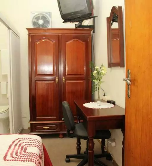 簡易ホテル Alojamento Local Ideal