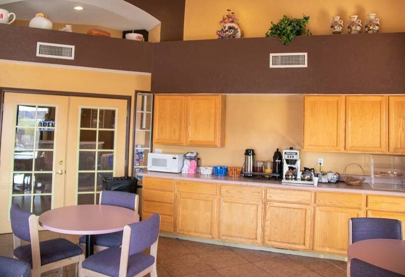 فندق American Inn