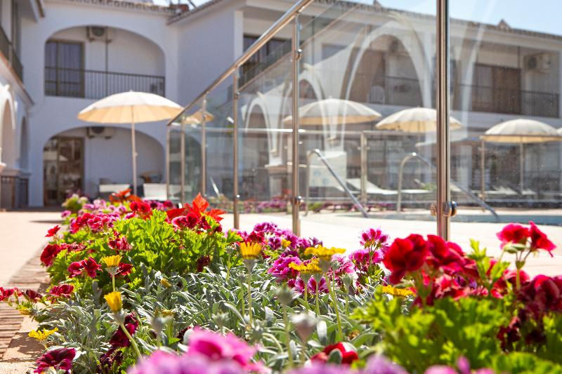 فندق Apartamentos La Baranda