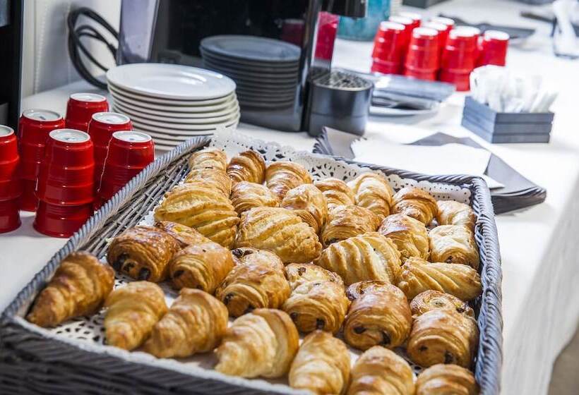 هتل Best Western Plus Paris Velizy