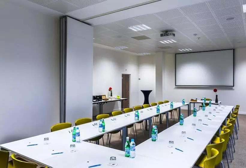 Hotel Best Western Plus Paris Velizy