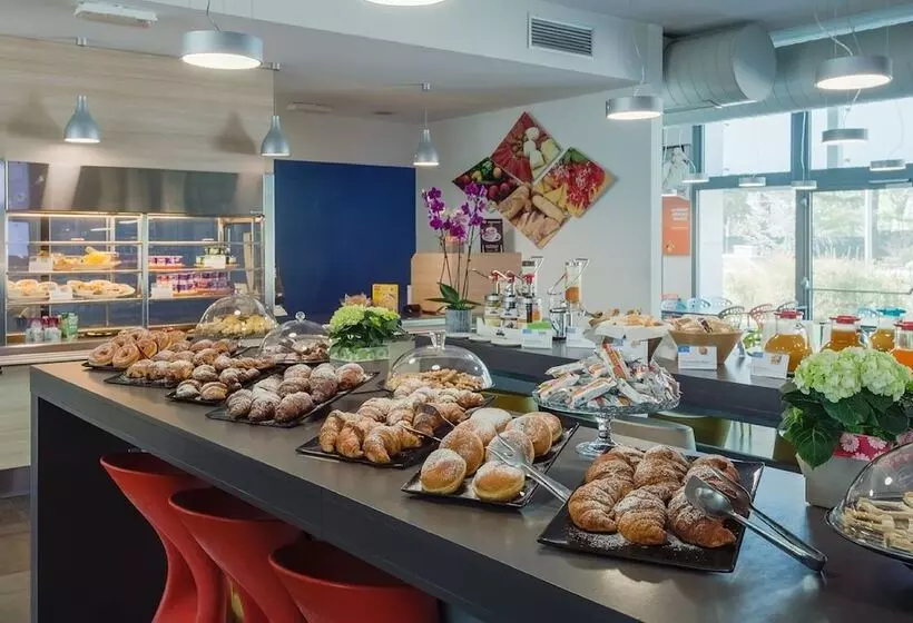 ホテル Camplus Bononia Casa Per Ferie