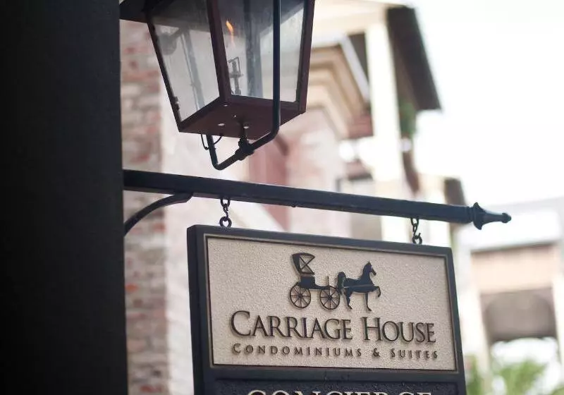 ホテル Carriage House