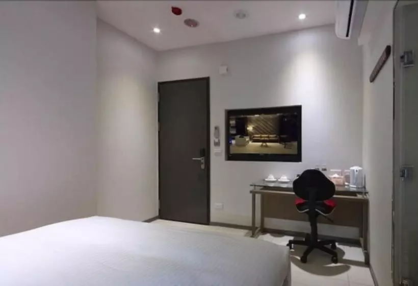 ホテル Chingjing Inn