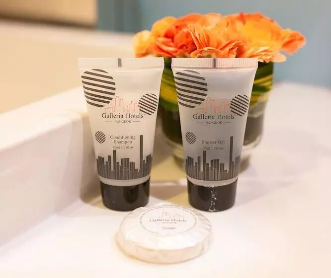 Отель Galleria Sukhumvit 10 Bangkok By Compass Hospitality