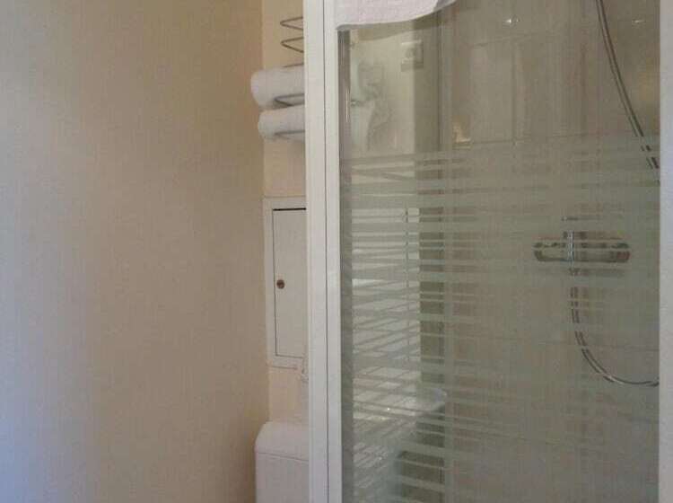 فندق Initial By Balladins Roissy / Saintmard