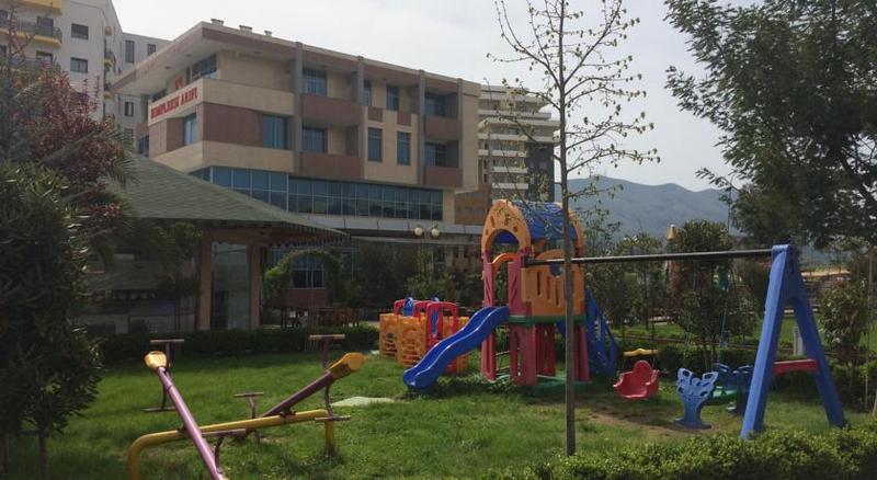 בית מלון כפרי Kompleksi Arifi