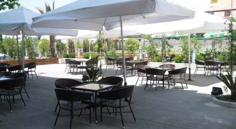 호텔 Kompleksi Arifi