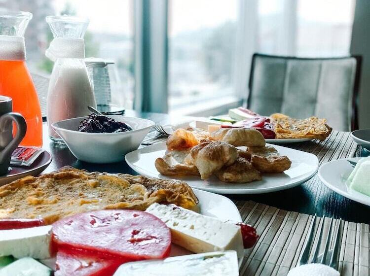 בית מלון כפרי Kompleksi Arifi