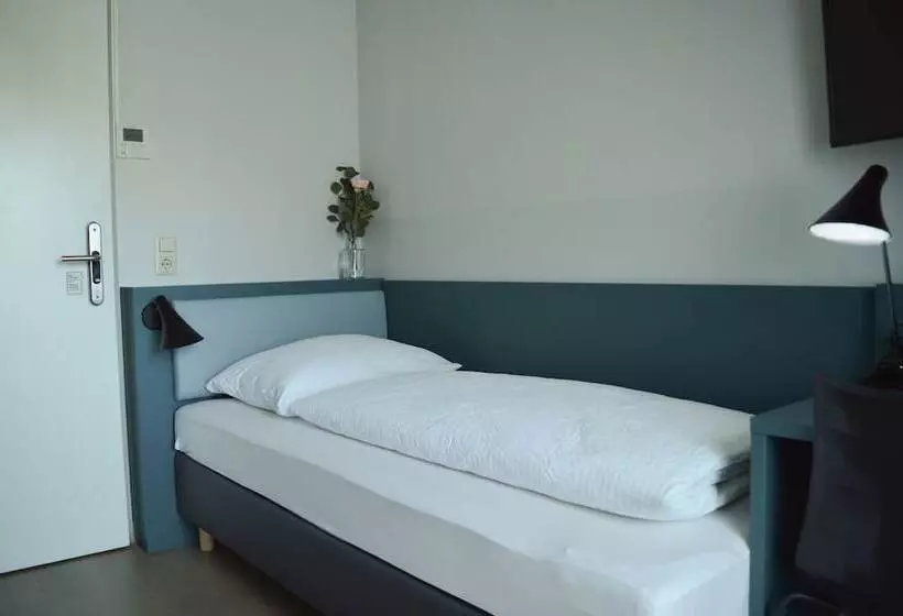 Hotelli Pension Elisabeth  Rooms & Apartments