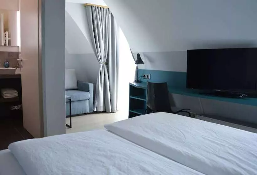 Hotelli Pension Elisabeth  Rooms & Apartments