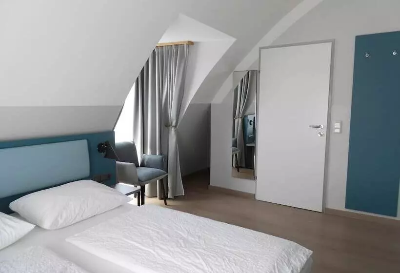 Hotelli Pension Elisabeth  Rooms & Apartments