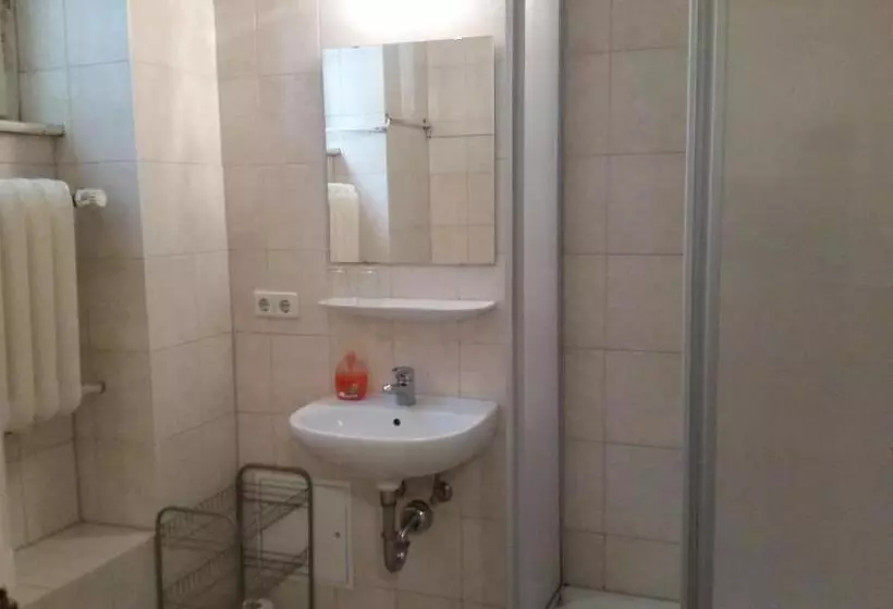 Hotelli Pension Kima