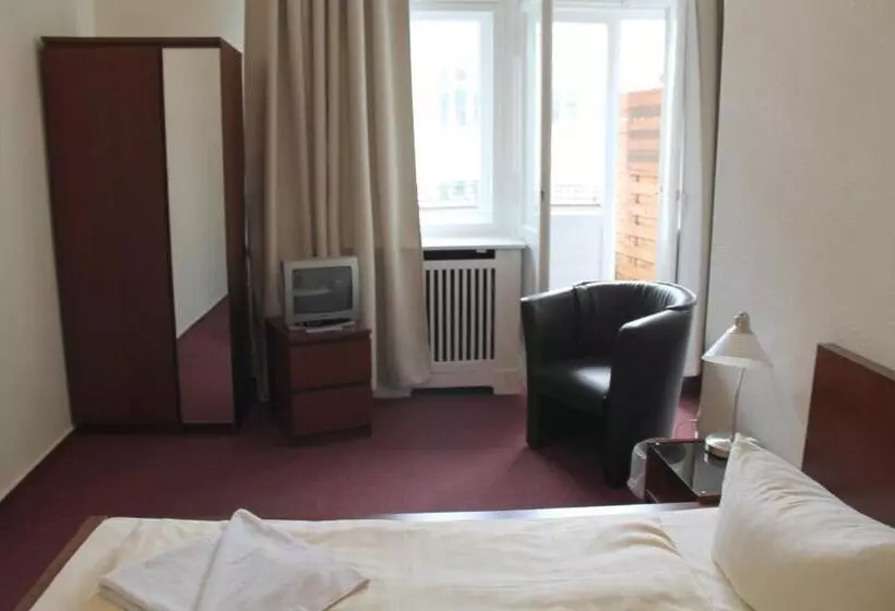 Hotelli Pension Kima