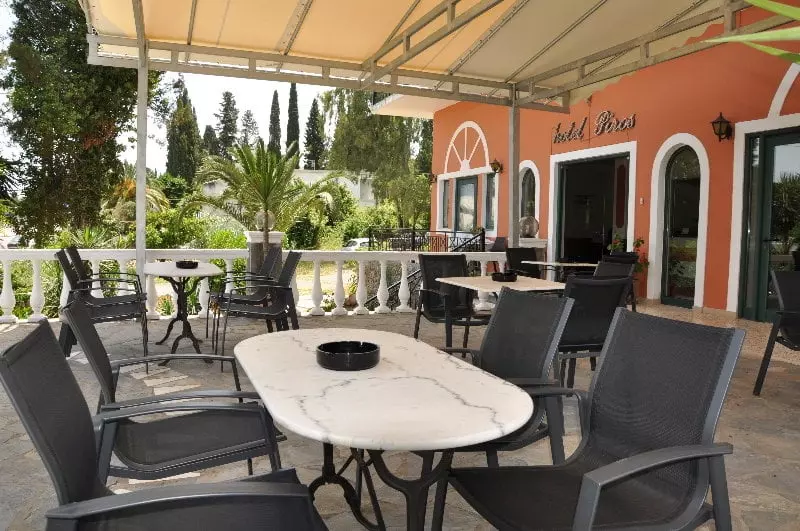 בית מלון כפרי Pyrros