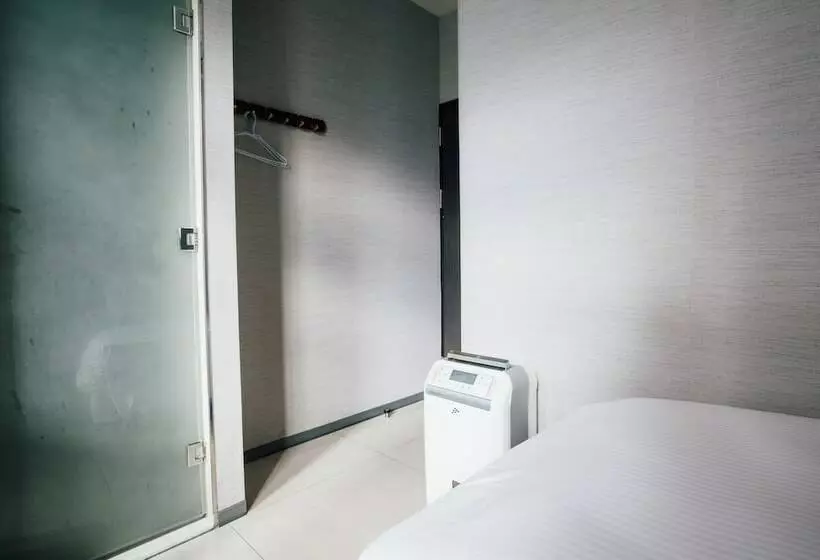 ホテル Chingjing Inn