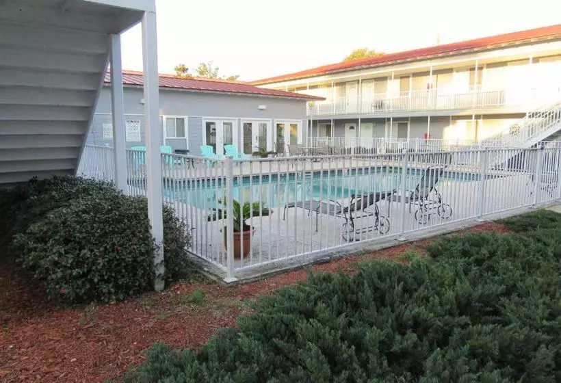 استراحتگاه Oak Shores