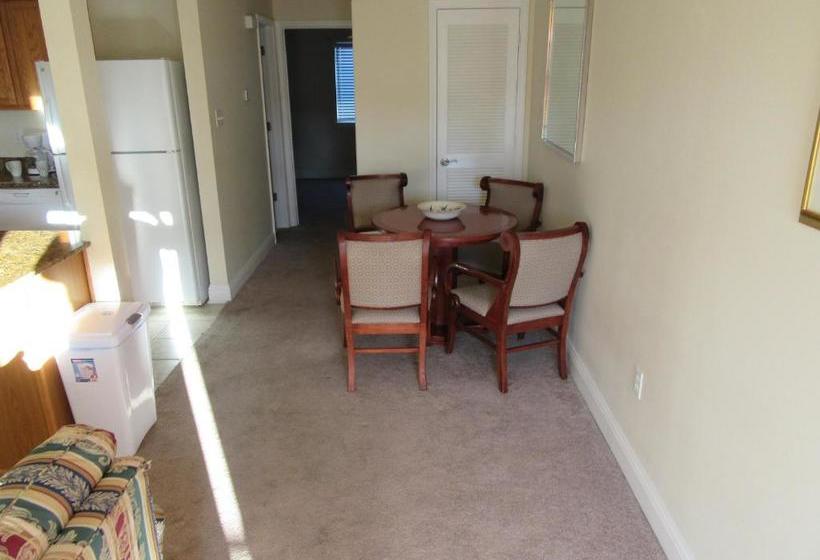 Lomakeskus Oak Shores