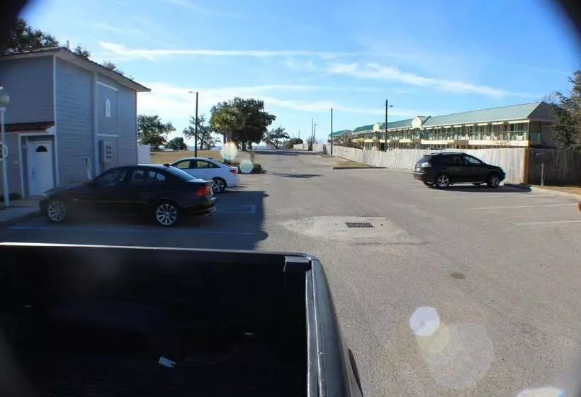 استراحتگاه Oak Shores