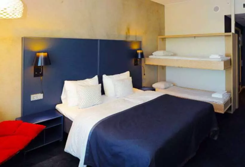 Quality Hotel Strawberry Arena