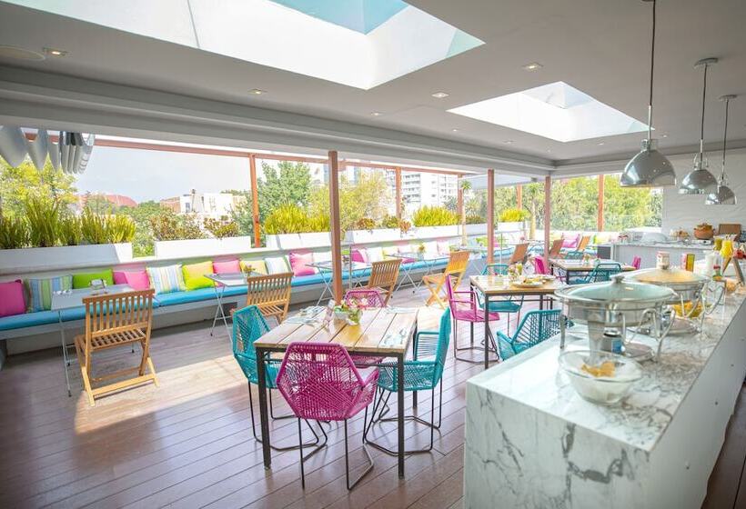 Residence L' Heritage Aristóteles 225 by Bluebay