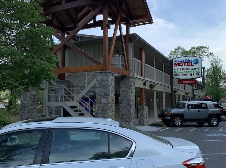 Rivers Edge Motel
