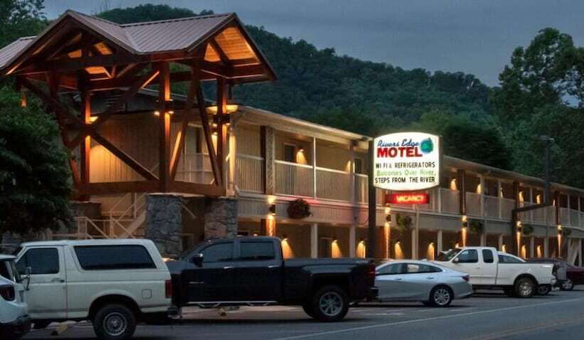 Rivers Edge Motel