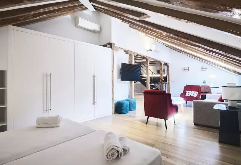 Slow Suites Chueca