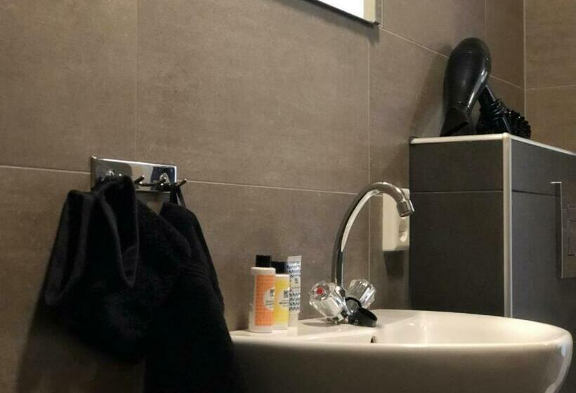 Bed and Breakfast Bnb Grand Café Prins Bernhard