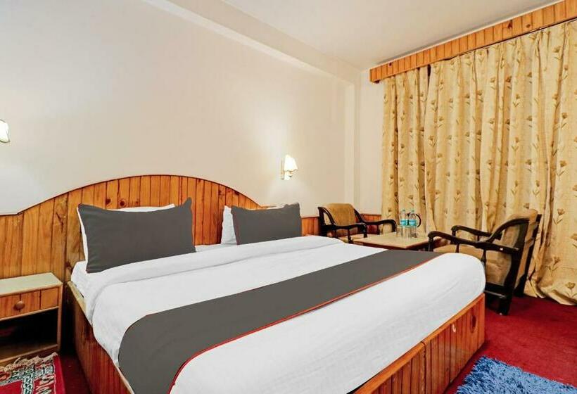 فندق Capital O 84257 Himalayan Travels
